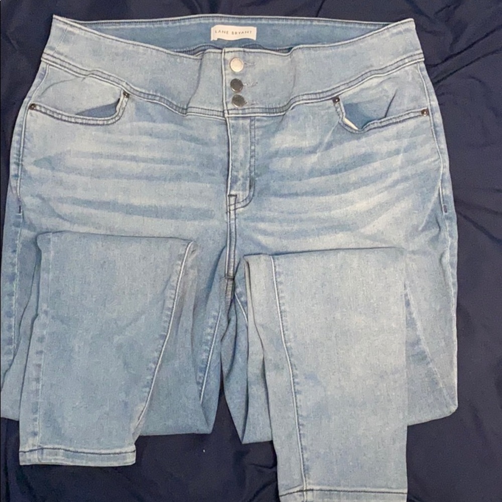 3 button jegging!